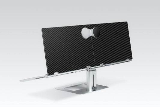 XbooK carbon fiber pilot on left and right screens